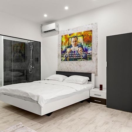 Selari Chambre Букурещ Екстериор снимка