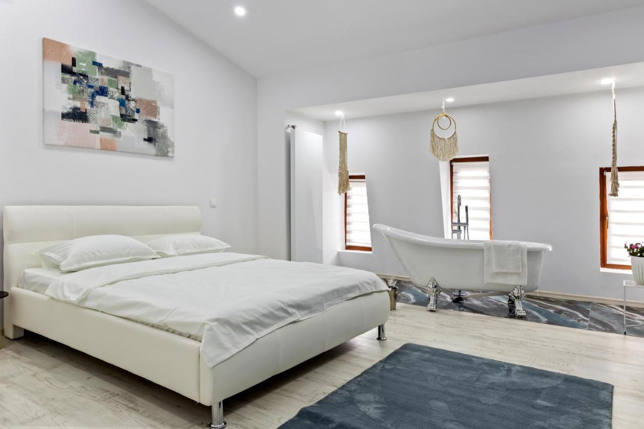 Selari Chambre Букурещ Екстериор снимка