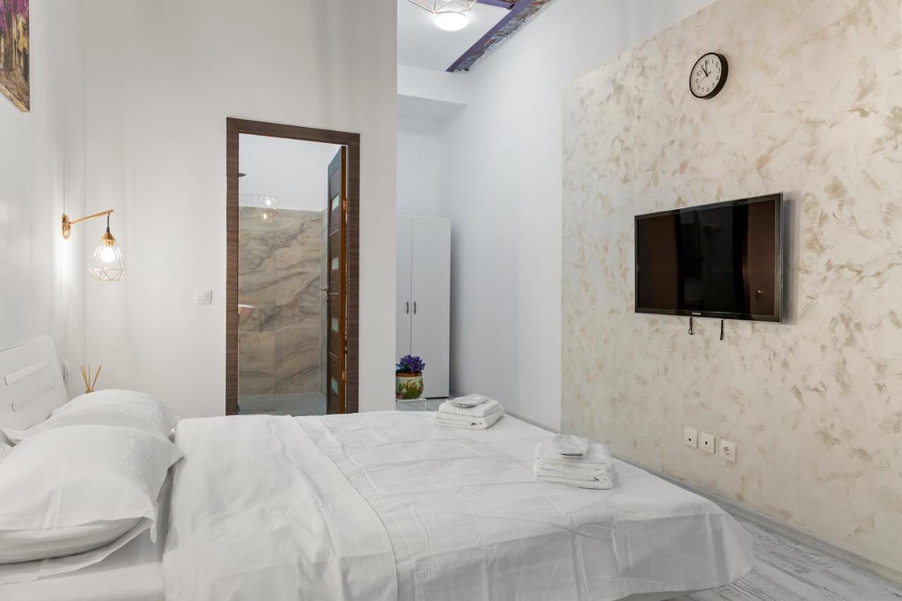 Selari Chambre Букурещ Екстериор снимка