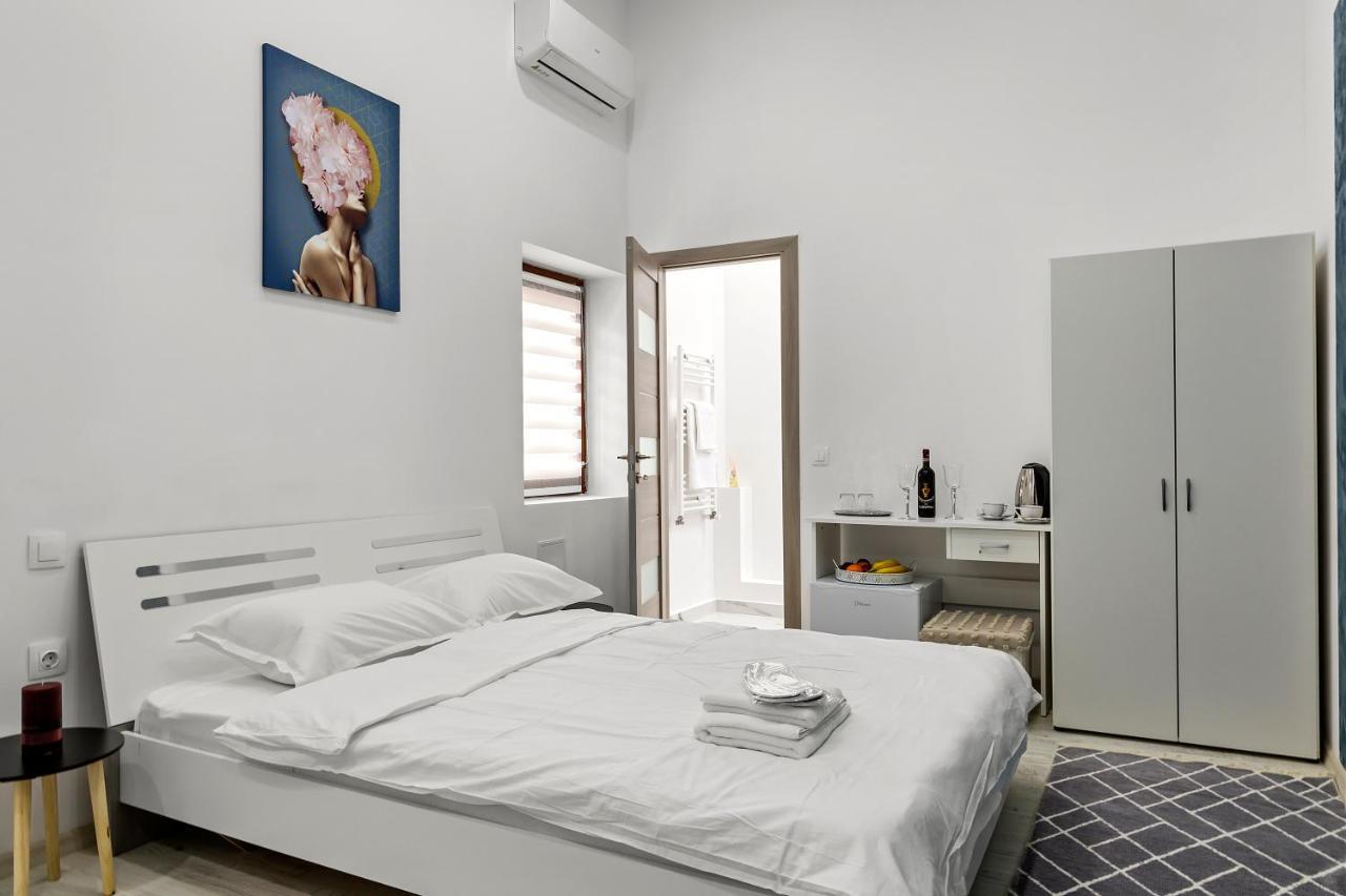 Selari Chambre Букурещ Екстериор снимка