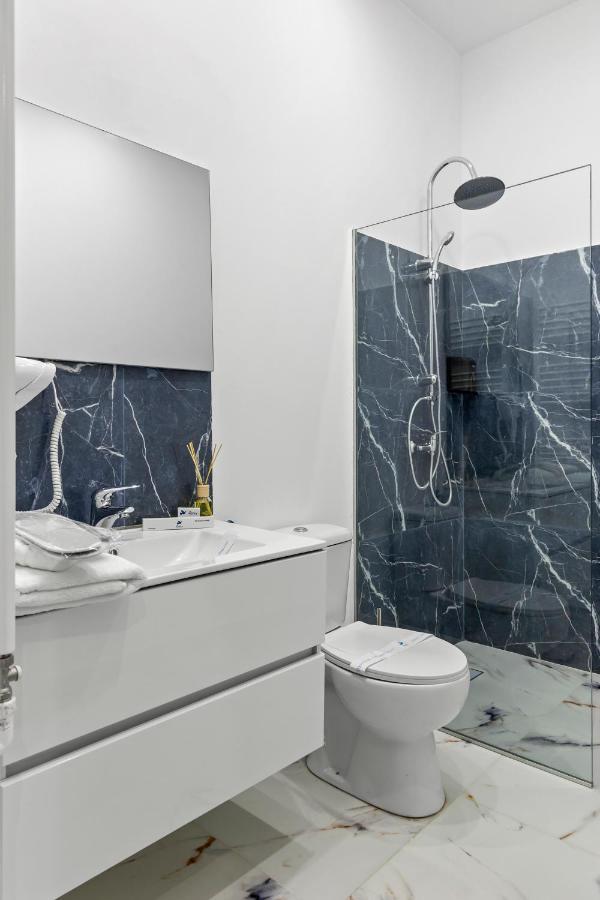 Selari Chambre Букурещ Екстериор снимка