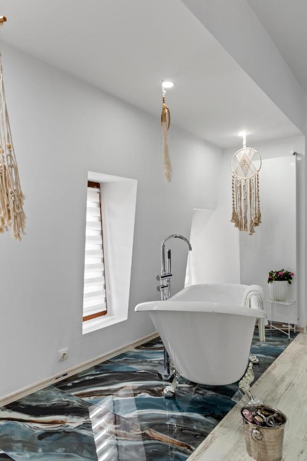 Selari Chambre Букурещ Екстериор снимка
