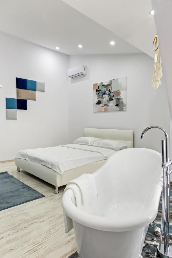 Selari Chambre Букурещ Екстериор снимка
